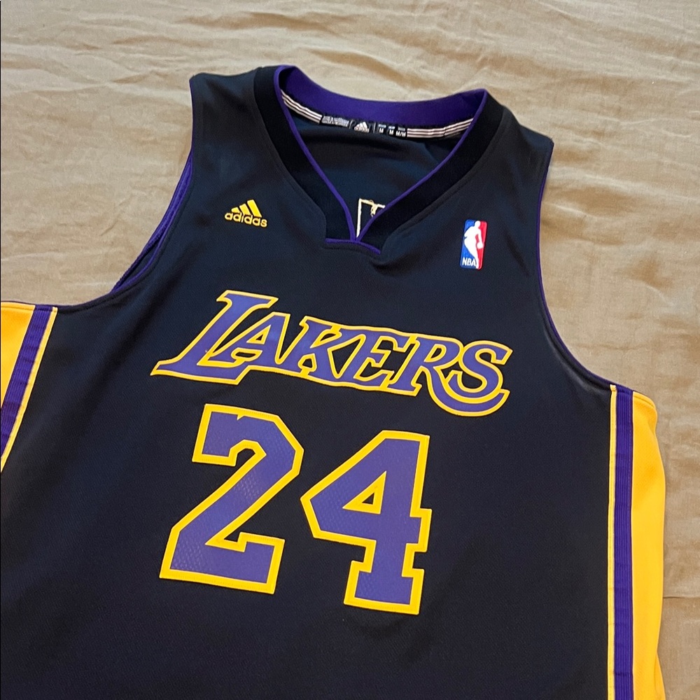 Adidas Kobe Bryant (24) Lakers Jersey